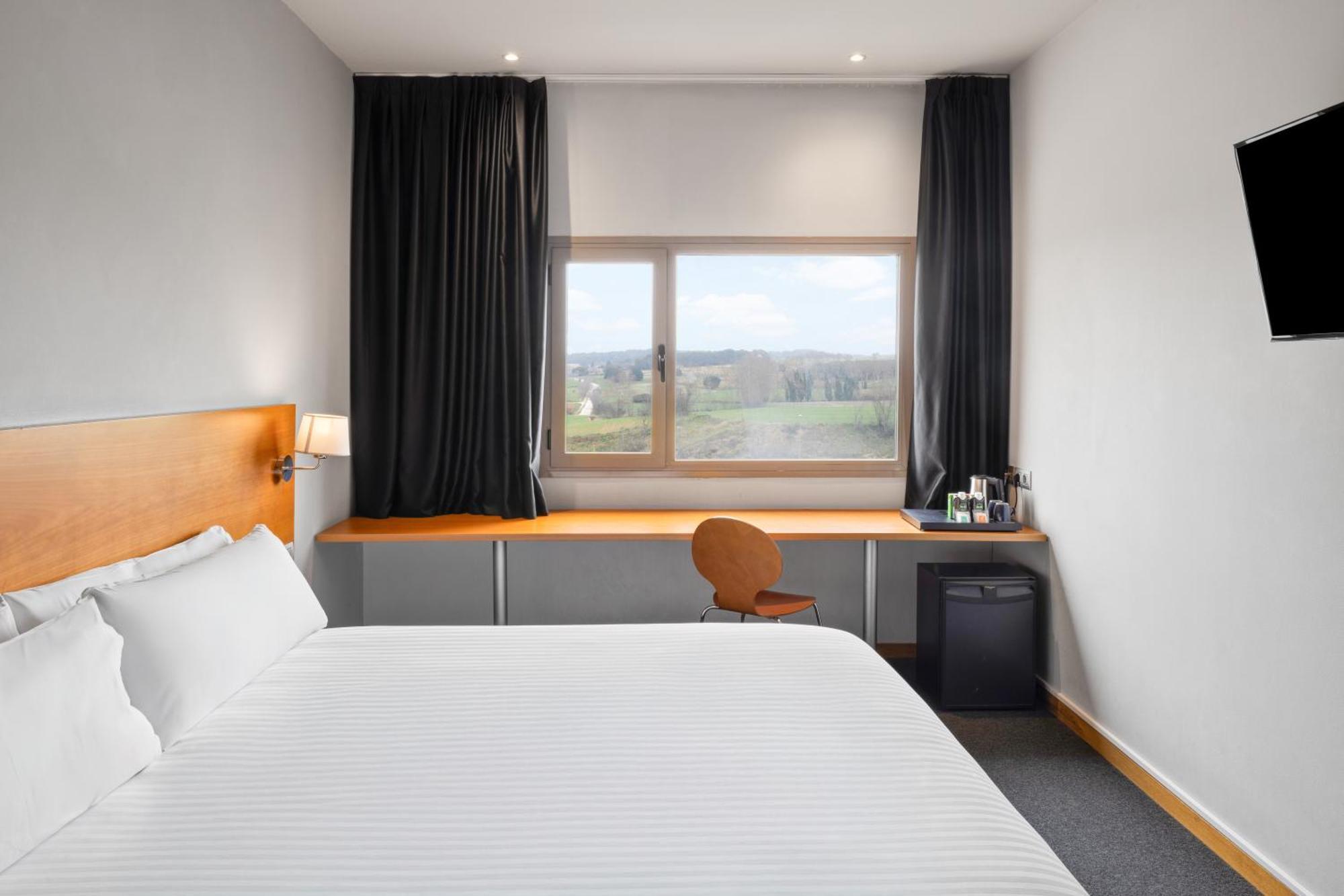 B&B Hotel Barcelona Mollet Porta De Gallecs Mollet del Valles Bagian luar foto