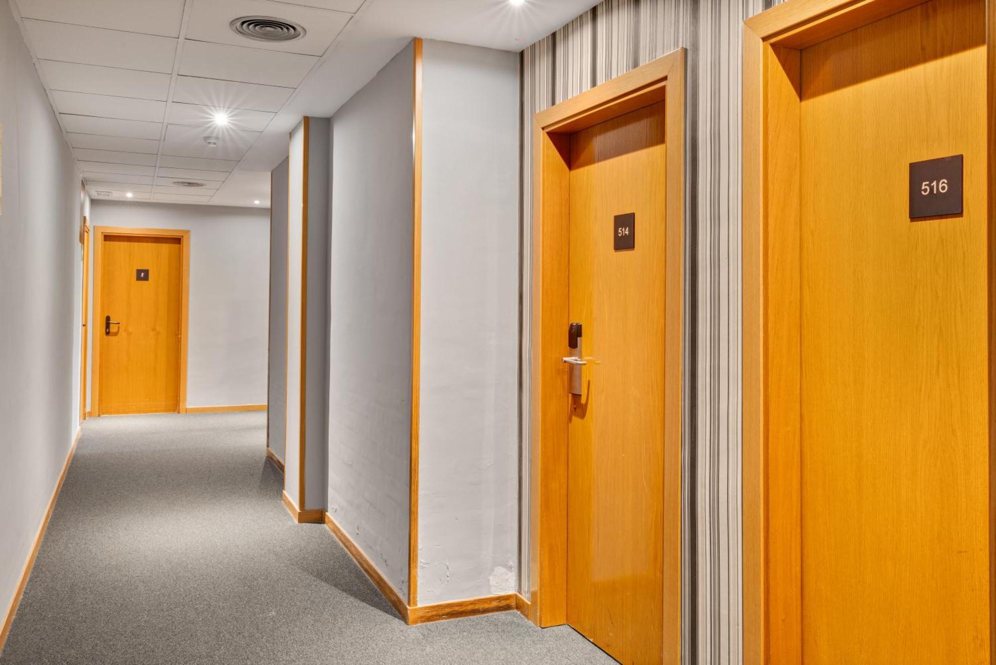 B&B Hotel Barcelona Mollet Porta De Gallecs Mollet del Valles Bagian luar foto