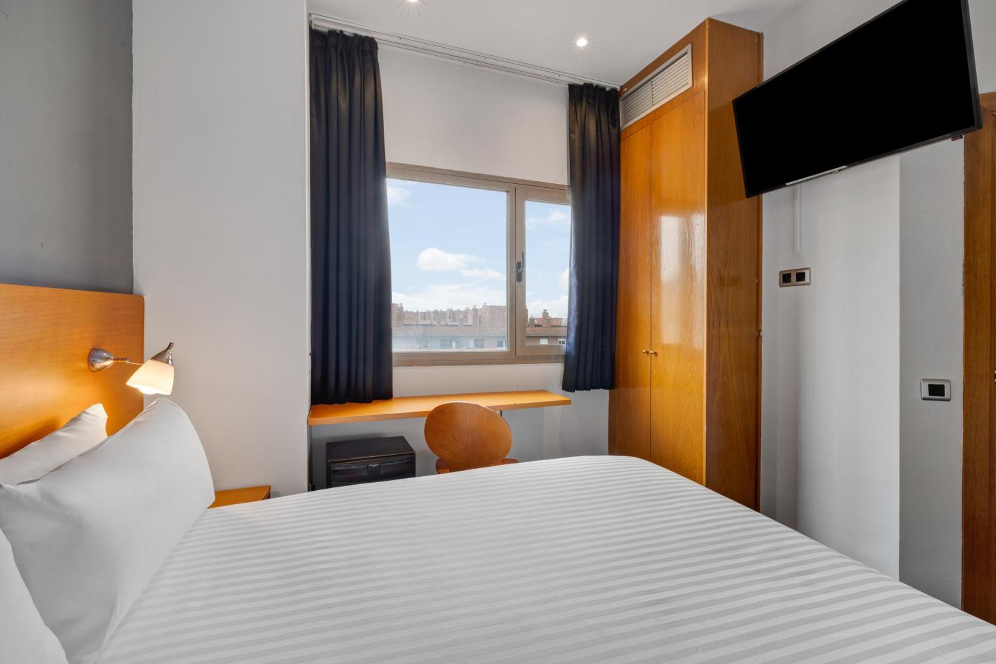 B&B Hotel Barcelona Mollet Porta De Gallecs Mollet del Valles Bagian luar foto