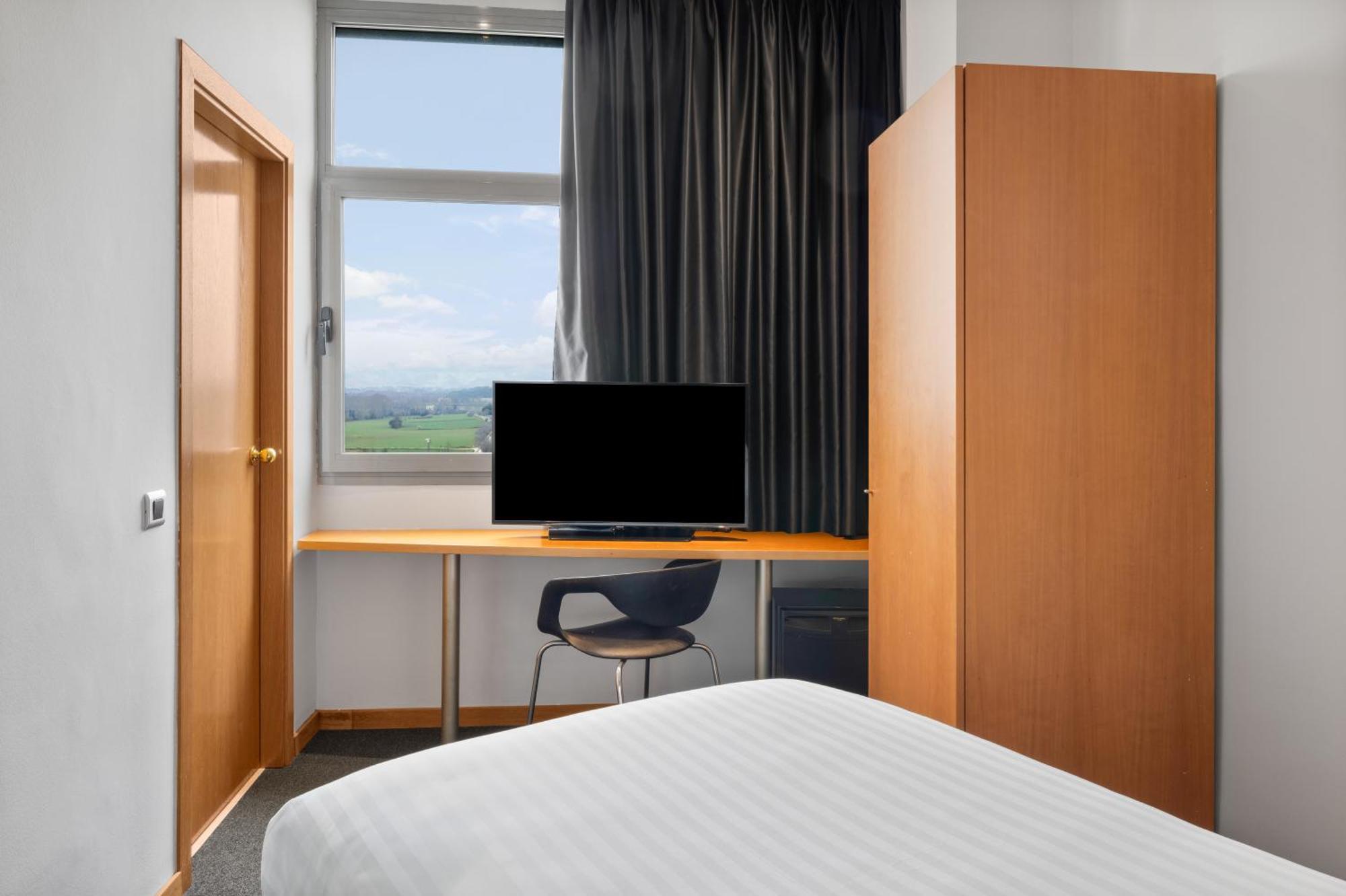 B&B Hotel Barcelona Mollet Porta De Gallecs Mollet del Valles Bagian luar foto