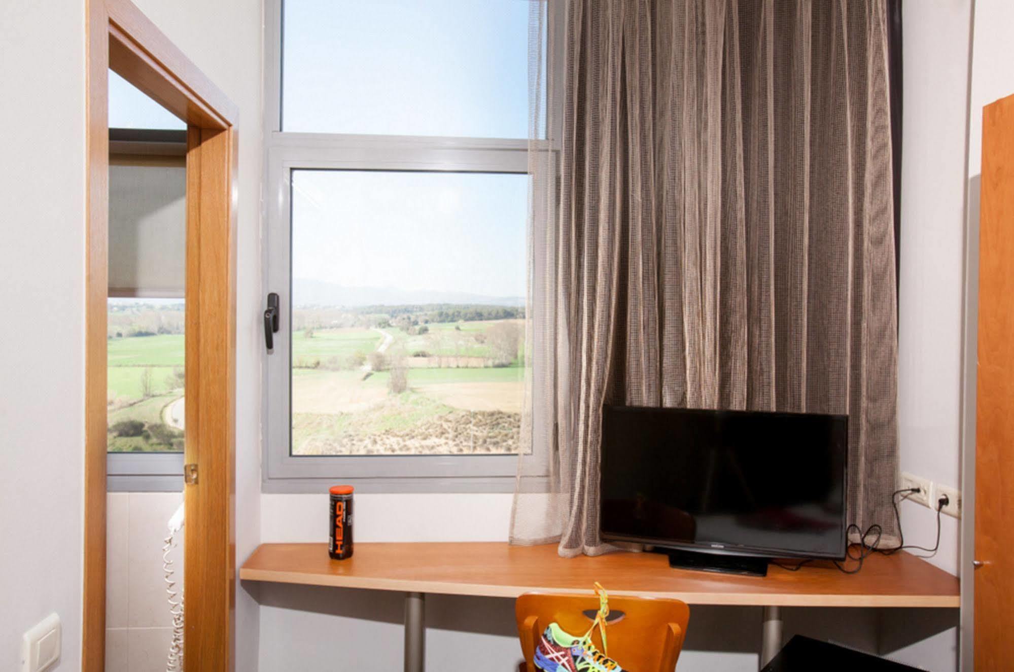 B&B Hotel Barcelona Mollet Porta De Gallecs Mollet del Valles Bagian luar foto