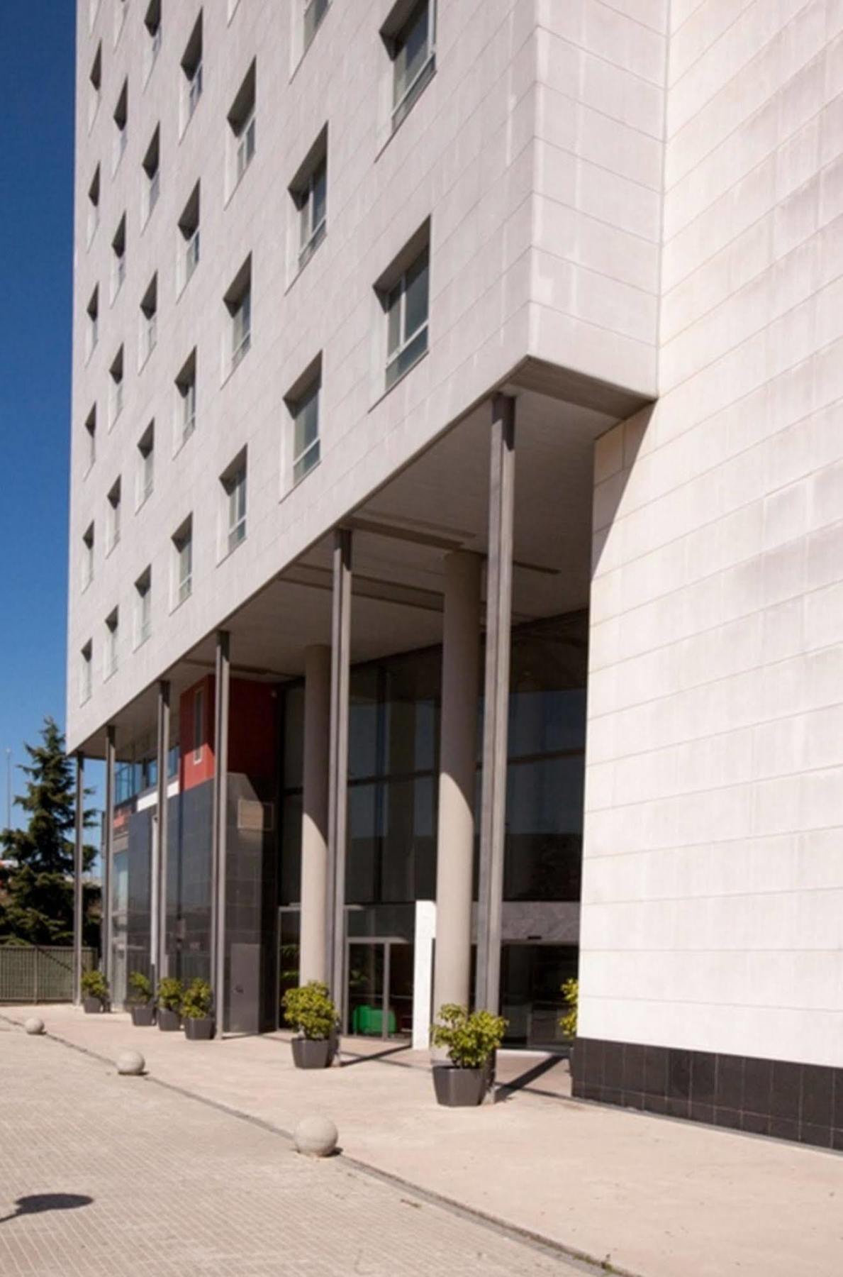 B&B Hotel Barcelona Mollet Porta De Gallecs Mollet del Valles Bagian luar foto