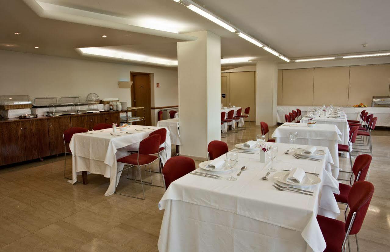 B&B Hotel Barcelona Mollet Porta De Gallecs Mollet del Valles Bagian luar foto